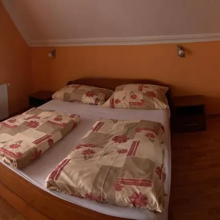 Apartment Almadi Modern House Balatonalmadi