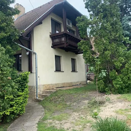 Apartment Almadi Modern House Balatonalmadi